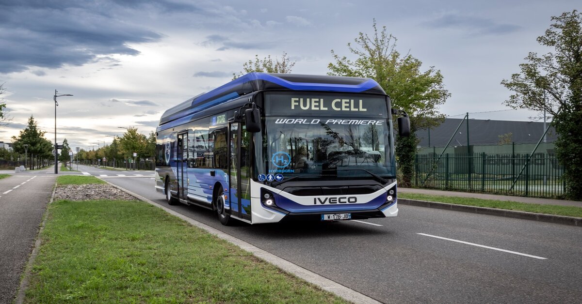 Hydrogen-Powered E-WAY H2 Bus