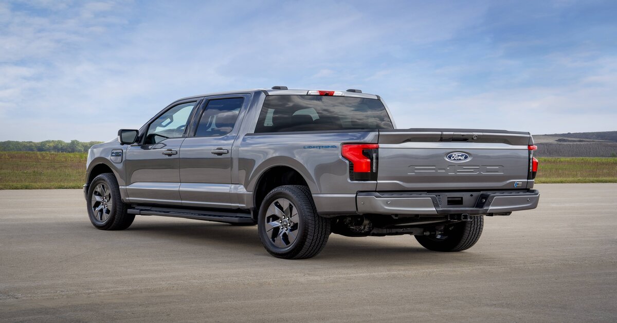 Ford Unveils the F-150 Lightning Flash
