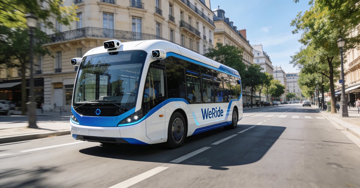 Fully driverless WeRide Robobus